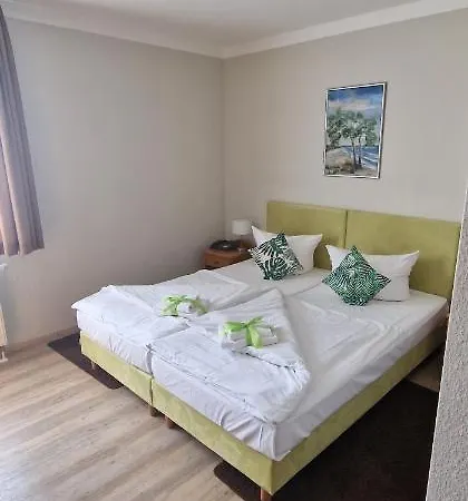 Mecklenburger Muehle Garni דורף מקלנבורג